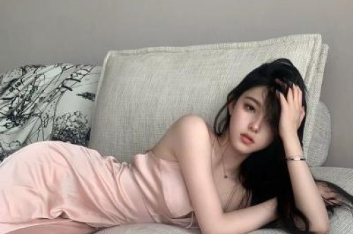 江疏影39岁凭脚毛上热搜背后藏着内娱对中年女星最大的傲慢